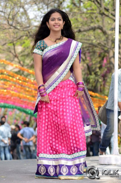 Avika-Gor-at-Lakshmi-Raave-Maa-Intiki-Movie-Opening